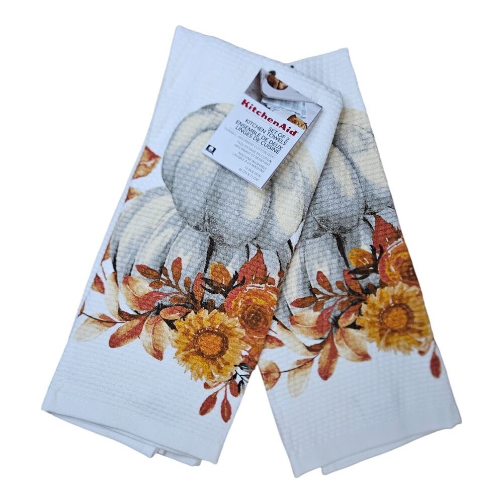 NEW KitchenAid Fall Pumpkin Kitchen Towels 16" x 28" [Almond Cream & Orange]